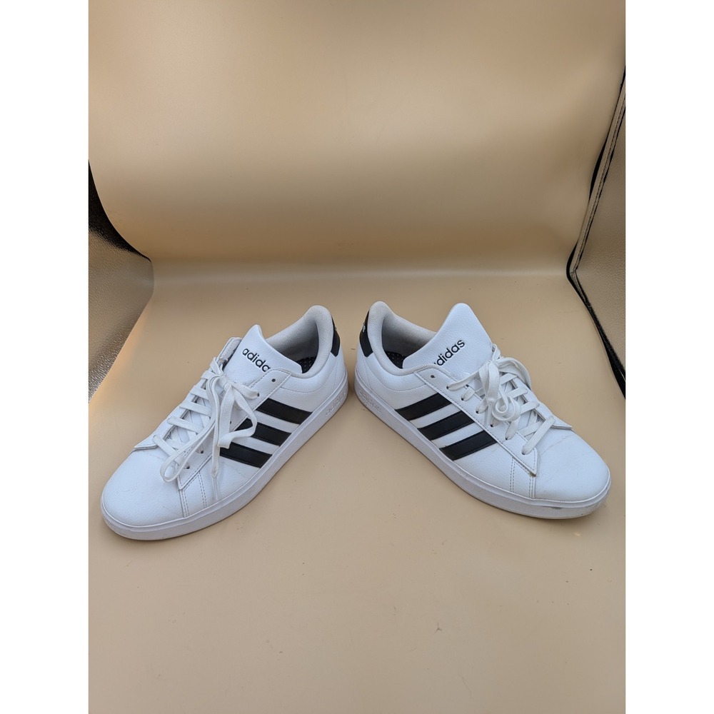 Adidas Grand Court 2.0 Women's GW9214 Size 9.5 White And Black Lightly Used